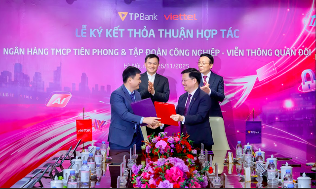 Hợp tác chiến lược thúc đẩy chuyển đổi số toàn diện giữa TPBank và Viettel - Ảnh 1.