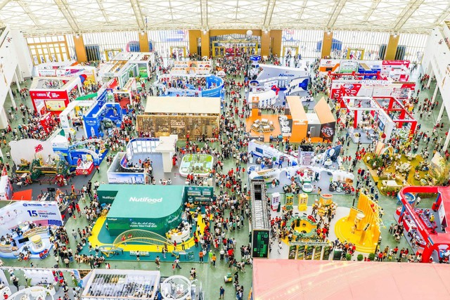 Kỷ lục mới của từ "siêu hội chợ" lớn nhất lịch sử: 3.000 gian hàng, 1 triệu lượt khách, gần 5.000 tỷ đồng hợp đồng ký kết- Ảnh 2.