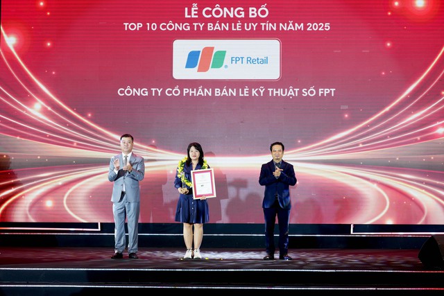 FPT Retail lần thứ 9 liên tiếp vào Top 10 Công ty bán lẻ uy tín 2025 - Ảnh 2.