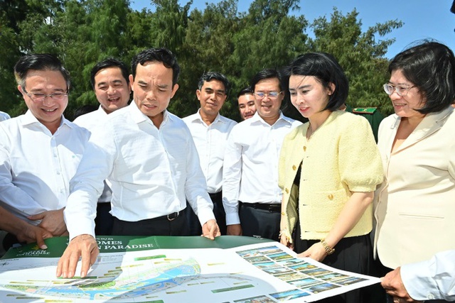 Siêu dự án 10 tỷ USD của Vingroup có tòa tháp lấn biển 108 tầng cao nhất thế giới nhận chỉ đạo mới từ lãnh đạo TPHCM   - Ảnh 1.