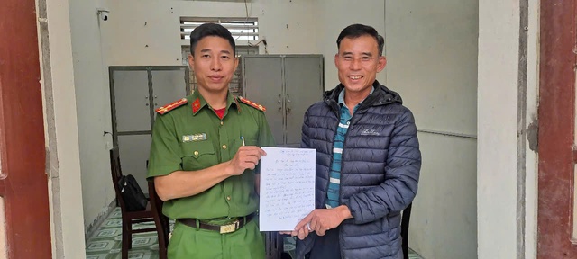 Một thanh niên sinh năm 2001 đã phải báo công an sau khi thực hiện chuyển khoản ngân hàng - Ảnh 1.