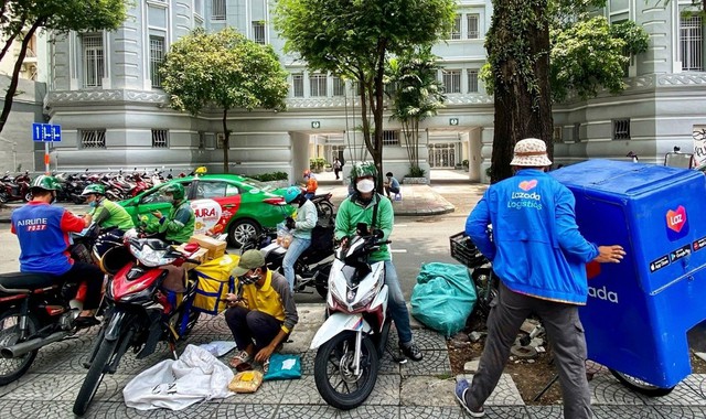 TMĐT chính hãng tăng từ 12% lên 30% sau 5 năm: Việt Nam nằm trong nhóm dẫn đầu khu vực - Ảnh 2.