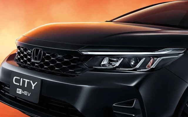 Honda City e:HEV "The Black Outshine" được giới thiệu tại Thái Lan, hai màu sắc trắng đen, ngoại hình thể thao hơn mà giá bán chỉ hơn 600 triệu đồng, các fan tại Việt Nam có hóng không? - Ảnh 2.