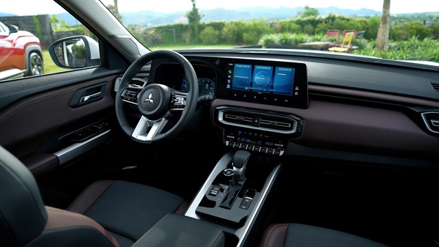 Mitsubishi Destinator chính thức ra mắt, SUV 7 chỗ giá từ 739 triệu đồng, Mazda CX5 và Ford Territory đã nóng mắt chưa? - Ảnh 5.