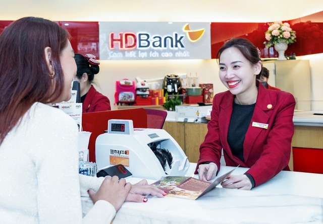 Cơ hội nhận giải thưởng 3 tỷ đồng khi gửi tiết kiệm tại HDBank trong mùa lễ hội cuối năm - Ảnh 2.