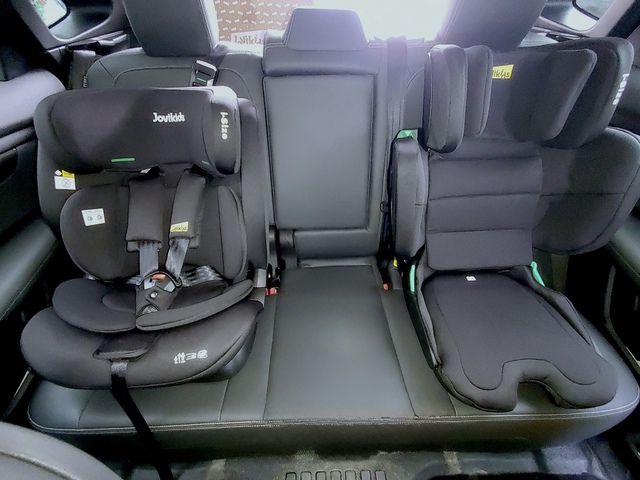 Chính thức: Quốc hội bỏ quy định taxi, xe vận tải phải lắp ghế an toàn trẻ em- Ảnh 1.