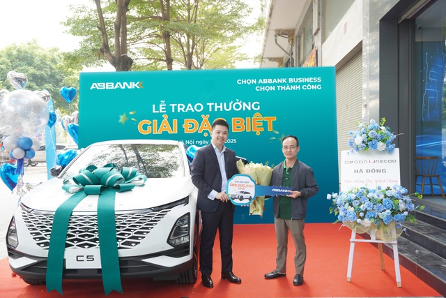 ABBANK trao thưởng xe OMODA C5 cho doanh nghiệp trúng giải đặc biệt chương trình “Chọn ABBANK Business – Chọn Thành công” - Ảnh 2.