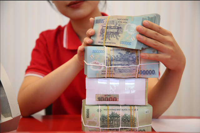 Bốn yếu tố hỗ trợ nguồn vốn cho hệ thống ngân hàng: Hộ kinh doanh sẽ sớm quay lại gửi tiền khi dần thích nghi quy định mới - Ảnh 1.