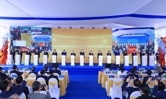 Cú tái xuất của đại gia Khoa "khàn" sau gần 10 năm ẩn mình tại siêu dự án "kỳ tích sông Hồng" 855.000 tỷ đồng- Ảnh 1.