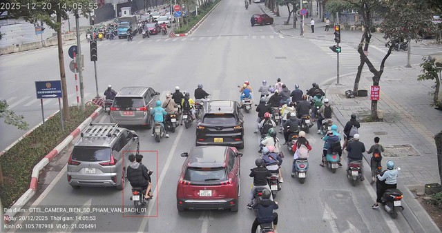 Giao thông Hà Nội sau một tuần ứng dụng camera AI: 100% nút giao tăng năng lực thông hành, ùn tắc giảm rõ rệt - Ảnh 4.