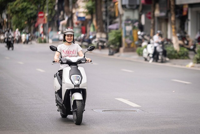 Khi các "ông lớn" Nhật Bản bán xe điện như đùa - Ảnh 5.