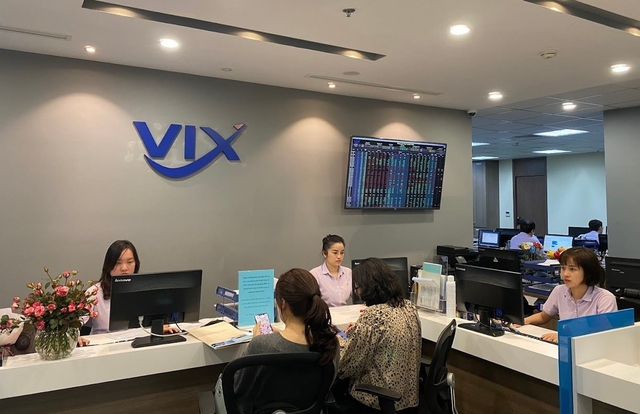 VIX sắp chào bán gần 919 triệu cổ phiếu rẻ bằng một nửa thị giá - Ảnh 1.