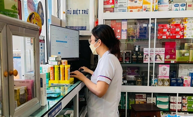 Phạt hơn nửa tỷ đồng loạt "ông lớn" ngành dược: Loạt thuốc như Fefolic, Tetracyclin, Glucosamin bị điểm tên- Ảnh 1. Phạt hơn nửa tỷ đồng loạt "ông lớn" ngành dược: Loạt thuốc như Fefolic, Tetracyclin, Glucosamin bị điểm tên- Ảnh 1.