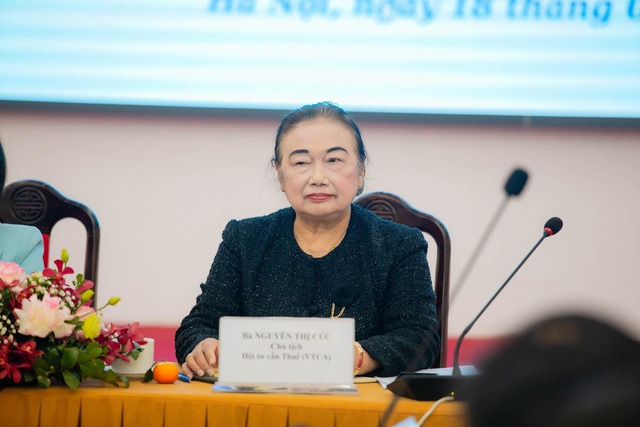 Chuyên gia Thuế: Không ai tăng thuế khi sang kê khai, vẫn nộp theo tỉ lệ doanh thu, bán hàng 1%, ăn uống dịch vụ 4,5%, nhưng doanh thu phải khai đúng - Ảnh 1.