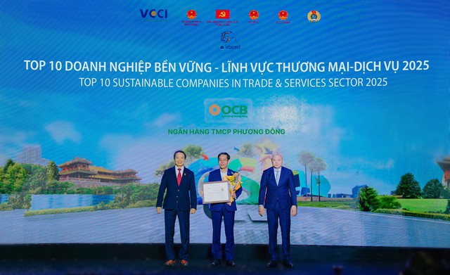 OCB nhận cú đúp giải thưởng Quản trị công ty và Top 10 Doanh nghiệp Bền vững - Ảnh 2.