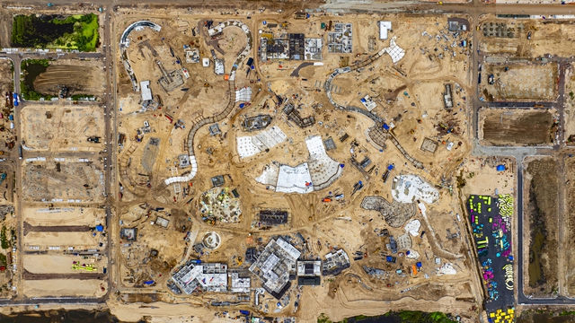 Tiến độ gây sốc tại đại đô thị lớn nhất của Sun Group ở Vũng Tàu: hơn 4.000 nhân sự làm 24/24, công viên nước lớn nhất miền Nam sắp mở, giá nhà phố vượt 200 triệu/m - Ảnh 4.