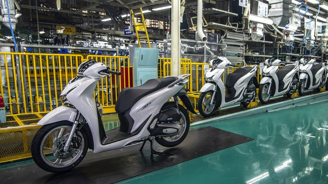 Xe điện lên ngôi, hàng loạt xe máy xăng 'quốc dân' giảm giá sâu dịp cuối năm- Ảnh 3.
