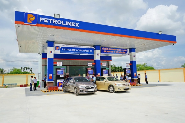 Petrolimex sắp đấu giá công khai theo lô phần vốn góp tại Petrolimex Lào- Ảnh 1.