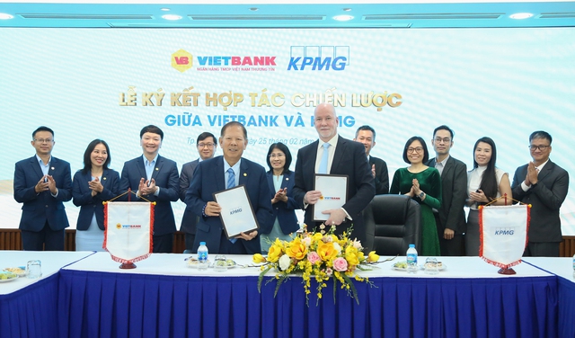 Vietbank ký kết hợp tác chiến lược với KPMG- Ảnh 1.