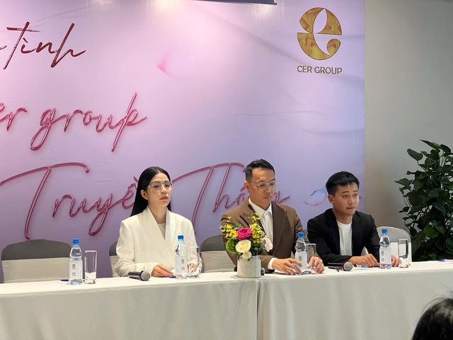 Quang Linh Vlogs tuyên bố sẽ nghỉ livestream bán hàng, quay trở lại châu Phi- Ảnh 1. Quang Linh Vlogs tuyên bố sẽ nghỉ livestream bán hàng, quay trở lại châu Phi- Ảnh 1.