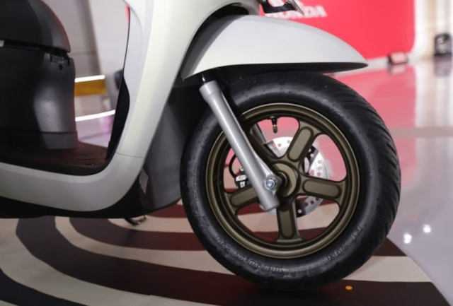 Xe ga 110cc "sang, xịn, mịn" của Honda về đại lý Việt: Trang bị ngang cơ Vision, tiết kiệm xăng ấn tượng 1,8 lít/100 km- Ảnh 7.