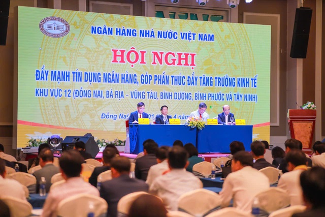 Hơn 115.000 tỷ được bơm ra nền kinh tế trong 1 tuần, dư nợ toàn hệ thống ngân hàng sắp vượt 16 triệu tỷ- Ảnh 1.