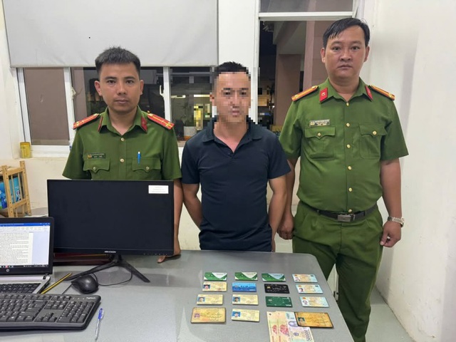 Nam công nhân cho đồng nghiệp vay lãi 'cắt cổ', kiếm hàng chục triệu đồng/tháng- Ảnh 1.