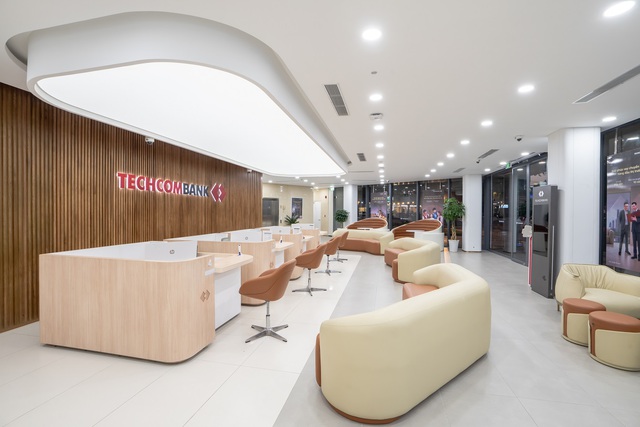 Techcombank khai trương chuẩn chi nhánh ngân hàng thế hệ mới tại Vũng Tàu- Ảnh 2.