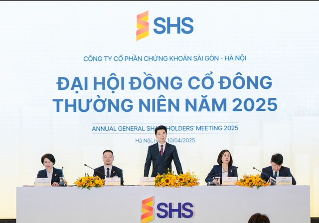 Cổ đông phản ánh ứng dụng SHS khó dùng, chủ tịch Đỗ Quang Vinh nói gì?- Ảnh 1. Cổ đông phản ánh ứng dụng SHS khó dùng, chủ tịch Đỗ Quang Vinh nói gì?- Ảnh 1.