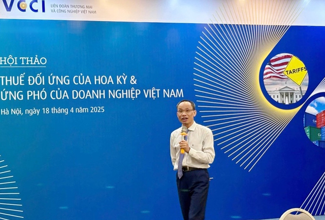 Chuyên gia kinh tế Cấn Văn Lực. Chuyên gia kinh tế Cấn Văn Lực.