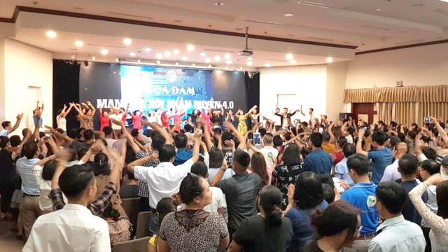 Bán hàng đa cấp tại Việt Nam: Doanh thu hơn 16.000 tỷ, 4 doanh nghiệp rút lui dù gần 700.000 người tham gia- Ảnh 1. Bán hàng đa cấp tại Việt Nam: Doanh thu hơn 16.000 tỷ, 4 doanh nghiệp rút lui dù gần 700.000 người tham gia- Ảnh 1.