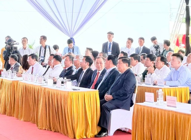 Sáng nay, khắp cả nước khởi công, khánh thành loạt dự án lớn: Siêu KĐT du lịch lấn biển Cần Giờ, Vành đai 2 TPHCM, TTTM AEON Hải Dương...- Ảnh 1.
