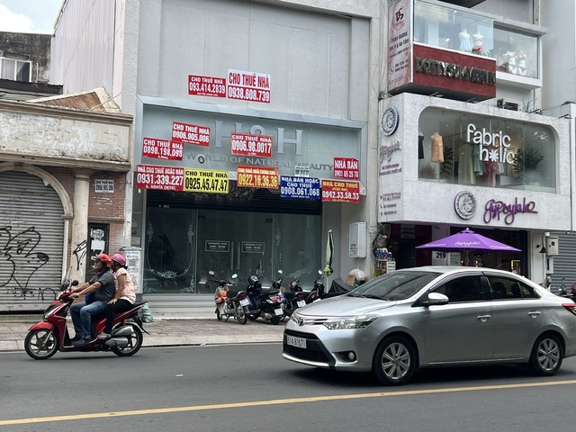 Chuyện gì đang xảy ra với mặt bằng nhà phố trung tâm Tp.HCM?- Ảnh 1. Chuyện gì đang xảy ra với mặt bằng nhà phố trung tâm Tp.HCM?- Ảnh 1.