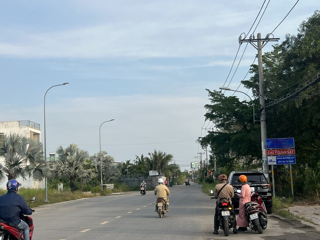 Giới đầu tư tranh thủ nghỉ Lễ đi “săn” đất nền- Ảnh 2.