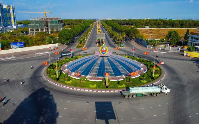 Hai tuyến đường gần 3.000 tỉ đồng tại Nhơn Trạch, kết nối trực tiếp Vành đai 3 Tp.HCM đang đẩy mạnh thi công để hoàn thành trong tháng 8/2025- Ảnh 3.