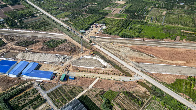 "Siêu dự án" 86.000 tỷ đồng kết nối Hưng Yên với Hà Nội, Bắc Ninh có diễn biến mới, mục tiêu hoàn thành trong năm nay- Ảnh 1.
