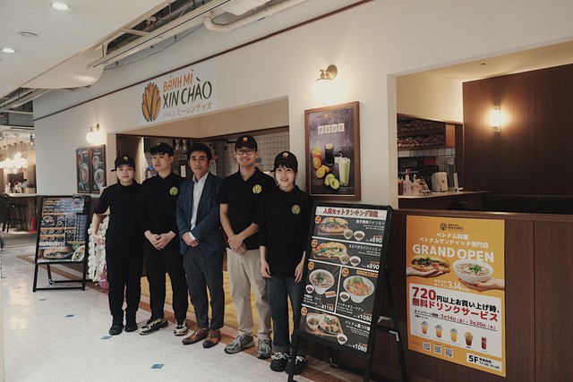 4.000 ổ bánh bán hết trong 2 ngày, Bánh Mì Xin Chào mở bếp trung tâm tại Nhật Bản, bắt tay với hàng loạt 'ông lớn' bán lẻ như Aeon Mall, Donki…- Ảnh 2.