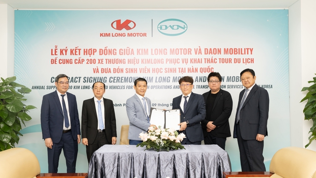 200 xe buýt điện 'made in Vietnam' lần đầu tiên được xuất khẩu sang Hàn Quốc- Ảnh 1.