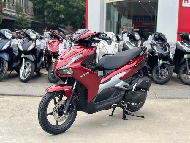 "Xe ga quốc dân" của Honda bất ngờ chênh giá kỷ lục, cao nhất gần 11 triệu đồng - Ảnh 3.