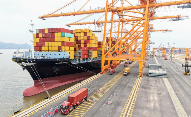 Công ty Việt 150 tuổi vừa khánh thành 'siêu bến cảng' container quốc tế gần 7.000 tỷ đồng- Ảnh 1. Công ty Việt 150 tuổi vừa khánh thành 'siêu bến cảng' container quốc tế gần 7.000 tỷ đồng- Ảnh 1.