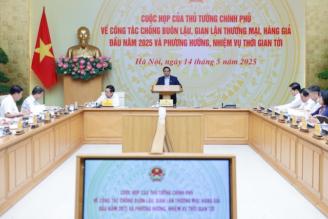 Mở đợt cao điểm truy quét hàng giả, hàng nhái trong 30 ngày- Ảnh 1. Mở đợt cao điểm truy quét hàng giả, hàng nhái trong 30 ngày- Ảnh 1.