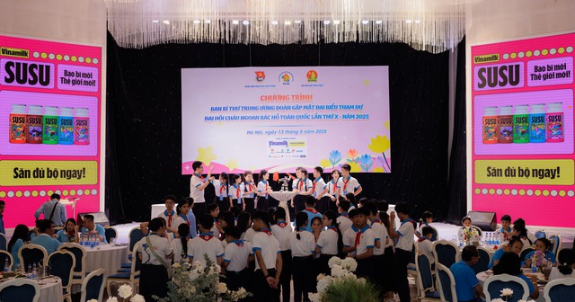 Vinamilk đồng hành cùng thiếu nhi Cháu ngoan Bác Hồ hướng đến kỷ niệm 135 năm ngày sinh nhật Bác- Ảnh 2. Vinamilk đồng hành cùng thiếu nhi Cháu ngoan Bác Hồ hướng đến kỷ niệm 135 năm ngày sinh nhật Bác- Ảnh 2.