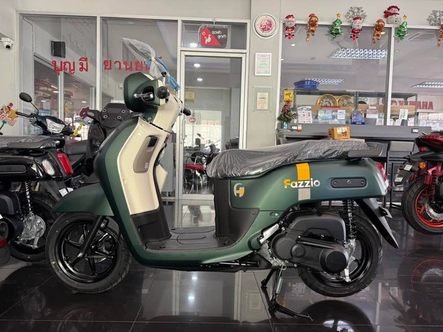 Xe ga siêu tiết kiệm xăng của Yamaha về đại lý: Trang bị vượt Honda Vision, động cơ hybrid - giá chỉ 35 triệu đồng- Ảnh 2. Xe ga siêu tiết kiệm xăng của Yamaha về đại lý: Trang bị vượt Honda Vision, động cơ hybrid - giá chỉ 35 triệu đồng- Ảnh 2.