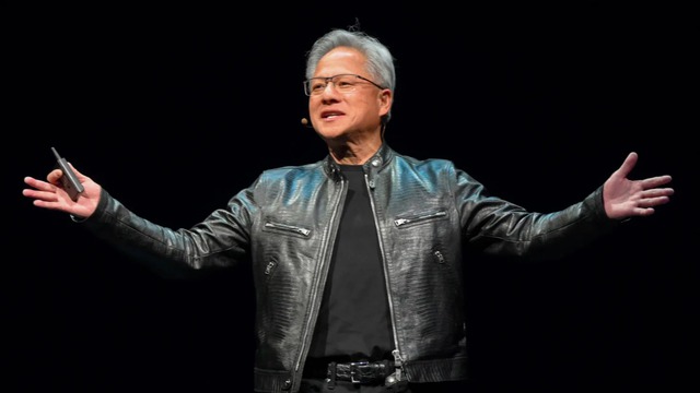 CEO Nvidia Jensen Huang lần đầu được tăng lương sau 10 năm - Ảnh 1. CEO Nvidia Jensen Huang lần đầu được tăng lương sau 10 năm - Ảnh 1.