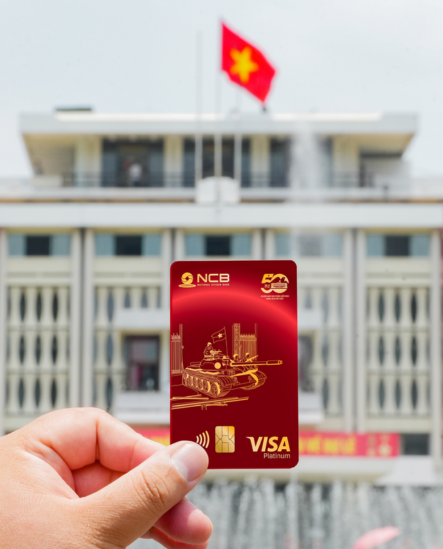 Độc lạ bộ ảnh “Một ngày xuôi dòng lịch sử” của thẻ Thống Nhất- Ảnh 2. Độc lạ bộ ảnh “Một ngày xuôi dòng lịch sử” của thẻ Thống Nhất- Ảnh 2.