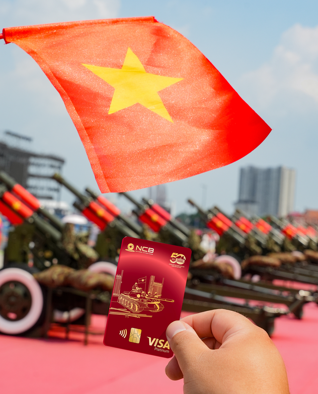 Độc lạ bộ ảnh “Một ngày xuôi dòng lịch sử” của thẻ Thống Nhất- Ảnh 3. Độc lạ bộ ảnh “Một ngày xuôi dòng lịch sử” của thẻ Thống Nhất- Ảnh 3.