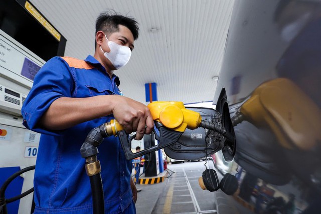 Dự báo trái chiều về giá xăng dầu tại kỳ điều hành chiều 22/5- Ảnh 1. Dự báo trái chiều về giá xăng dầu tại kỳ điều hành chiều 22/5- Ảnh 1.
