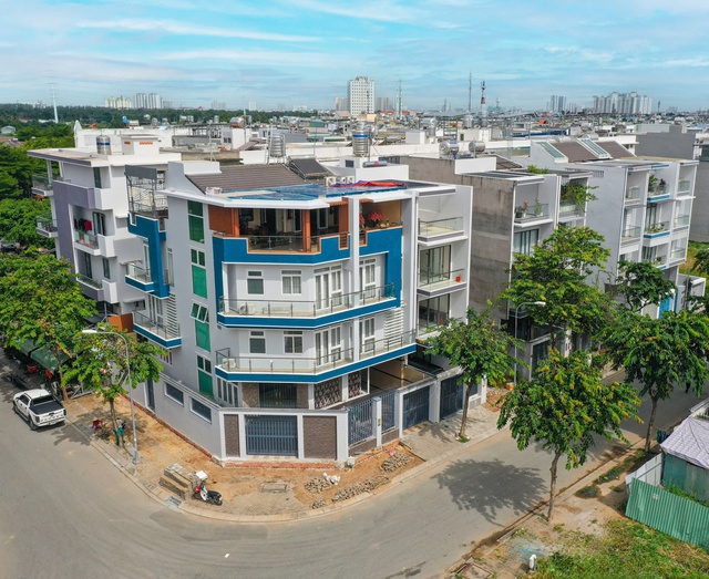 HoREA kiến nghị gỡ vướng cấp sổ hồng cho căn hộ từng thuộc quỹ tái định cư- Ảnh 1.