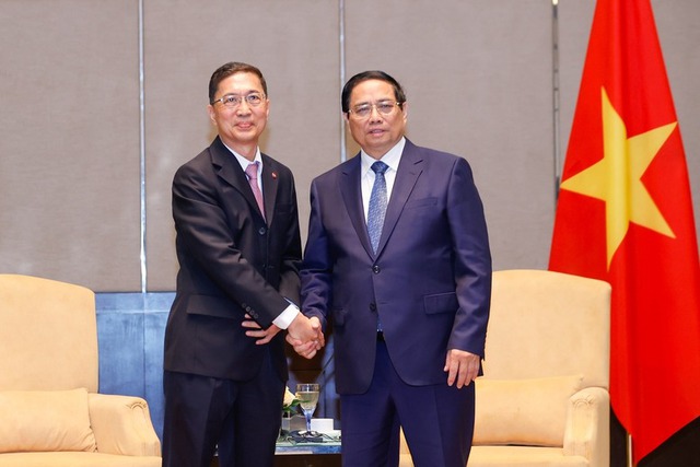 Gặp Thủ tướng, lãnh đạo Tập đoàn BĐS lớn bậc nhất Malaysia, đang đầu tư loạt dự án quy mô hơn 5 tỷ USD tại Việt Nam ngỏ ý muốn đầu tư thêm hàng tỷ USD trong thời gian tới- Ảnh 1. Gặp Thủ tướng, lãnh đạo Tập đoàn BĐS lớn bậc nhất Malaysia, đang đầu tư loạt dự án quy mô hơn 5 tỷ USD tại Việt Nam ngỏ ý muốn đầu tư thêm hàng tỷ USD trong thời gian tới- Ảnh 1.