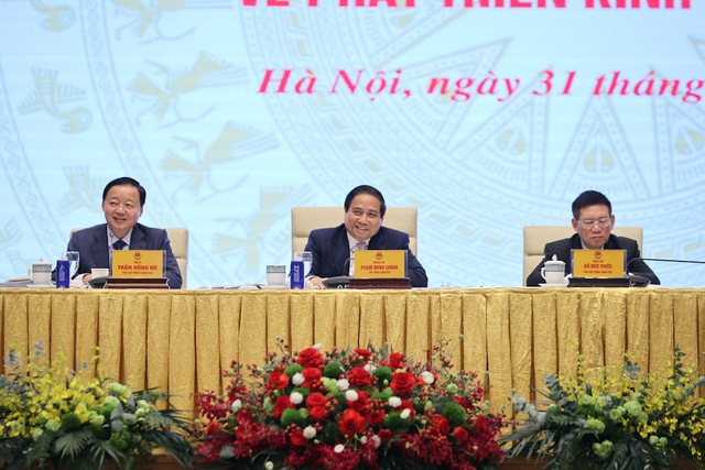 Trước Thủ tướng, tỷ phú Trần Đình Long bày tỏ điều ‘không ngờ’ ở Nghị quyết 68, đưa ra đề nghị đặc biệt về các dự án đầu tư công- Ảnh 1. Trước Thủ tướng, tỷ phú Trần Đình Long bày tỏ điều ‘không ngờ’ ở Nghị quyết 68, đưa ra đề nghị đặc biệt về các dự án đầu tư công- Ảnh 1.